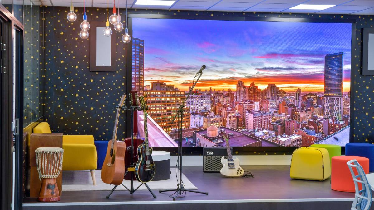 Showroom-ID2SON-agence-Affichage-dynamique Showroom-ID2SON-agence-Affichage-dynamique